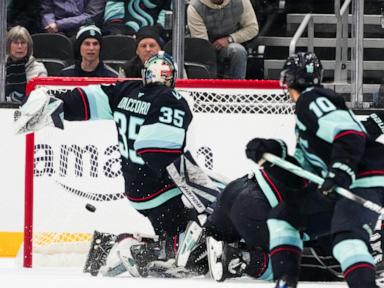 jaden-schwartz-has-a-hat-trick-in-the-kraken’s-4-2-victory-over-the-kings