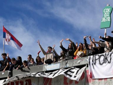 serbian-farmers-join-striking-university-students’-24-hour-traffic-blockade-in-belgrade