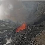 hawaii-volcano-produces-tall-lava-fountaining-in-latest-episode-of-kilauea-eruption
