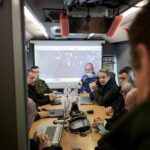 santorini-restricts-traffic,-imposes-more-precautionary-measures-against-earthquakes