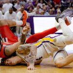 dre-davis’-last-second-shot-lifts-no.-25-mississippi-past-lsu-72-70