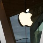 apple-announces-$500-billion-investment-in-us-amid-tariff-threats-that-could-affect-the-iphone