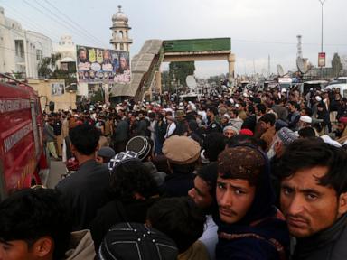 thousands-attend-funeral-for-senior-taliban-linked-cleric-slain-in-pakistan’s-northwest
