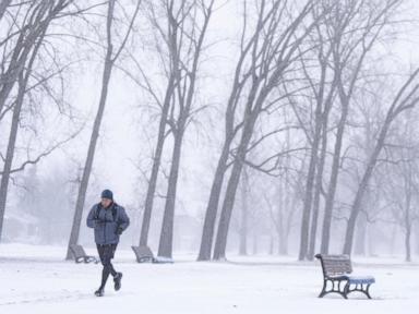 when-should-you-eat?-before,-after-—-or-even-while-—-exercising?