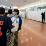 ohtani’s-tokyo-airport-arrival-hidden-from-fans-hoping-to-catch-a-glimpse-of-japanese-star