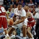 oliver-miller,-center-who-helped-arkansas-reach-final-four-and-played-9-nba-seasons,-dies-at-54