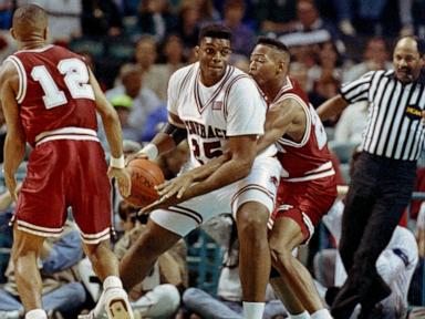 oliver-miller,-center-who-helped-arkansas-reach-final-four-and-played-9-nba-seasons,-dies-at-54