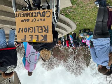 appeals-court-blocks-ohio’s-ban-on-gender-affirming-care-for-minors