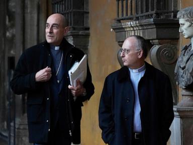 pope-francis-advisers-say-he’ll-recover-from-pneumonia-and-a-‘new-stage’-is-opening-for-him