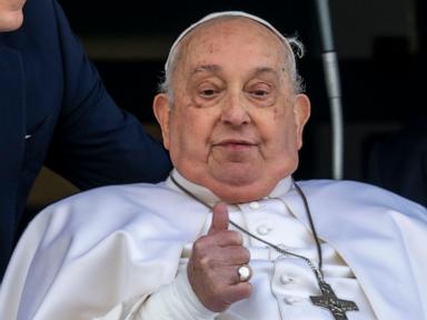 pope-francis’-doctors-considered-stopping-treatment-to-‘let-him-go’-after-serious-breathing-crisis