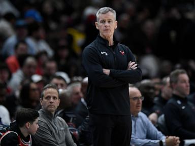 giddey’s-halfcourt-shot-gives-bulls-a-buzzer-beating-win,-a-night-after-the-lakers-had-their-own