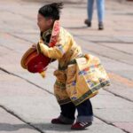 high-winds-and-sandstorms-prompt-beijing-to-cancel-hundreds-of-flights,-close-parks