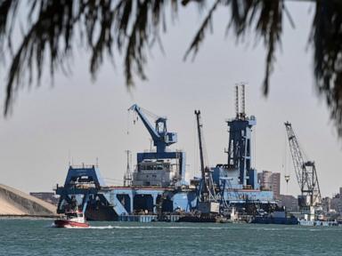 egypt’s-revenue-from-the-suez-canal-plunged-sharply-in-2024