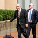 college-football-players-chasing-dollars-with-portal-open-and-house-settlement-approval-delayed