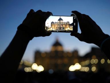 pope-francis’-funeral-is-set-to-begin,-in-a-ceremony-he-helped-reimagine