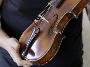 secret-note-hidden-in-dachau-built-‘violin-of-hope’-tells-tale-of-survival