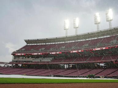 cardinals-reds-game-postponed-due-to-inclement-weather-to-be-made-up-in-wednesday-doubleheader