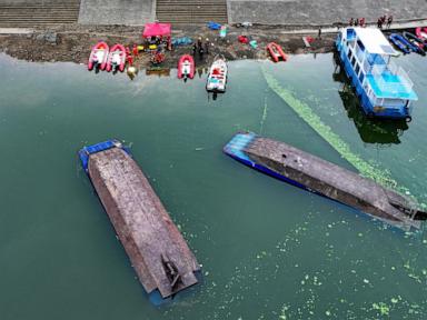 tourist-boats-capsize-in-sudden-storm-in-southwest-china,-leaving-9-dead-and-1-missing