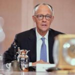 german-chancellor-to-visit-warsaw-and-paris-to-stress-european-unity