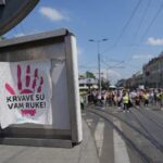 serbian-anti-graft-protests-clash-with-riot-police-as-political-tensions-persist