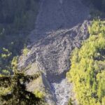 swiss-village-evacuated-because-of-mudslide-threat