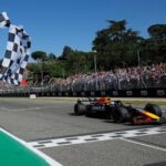 red-bull-driver-max-verstappen-wins-f1’s-emilia-romagna-grand-prix-to-end-piastri’s-streak