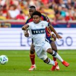 white-has-2-goals,-vite-scores-in-the-90th-minute-as-whitecaps-beat-rsl-3-2