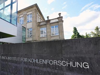 scientists-have-lost-their-jobs-or-grants-in-us-cuts.-foreign-universities-want-to-hire-them