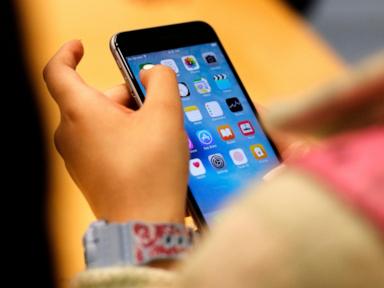 chinese-hackers-and-user-lapses-turn-smartphones-into-a-‘mobile-security-crisis’