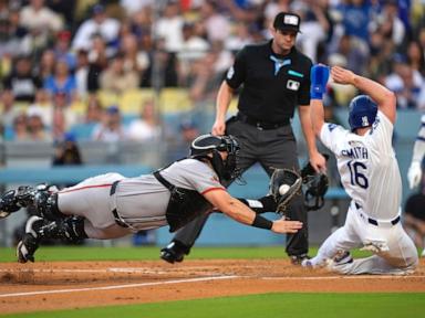 casey-schmitt’s-1st-career-grand-slam-powers-giants-past-dodgers-6-2-in-series-opener