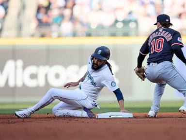 polanco’s-rbi-single-in-9th-inning-secures-mariners’-4-3-win-over-guardians