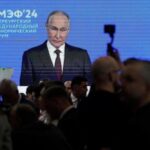 russia’s-economy-minister-says-the-country-is-on-the-brink-of-recession