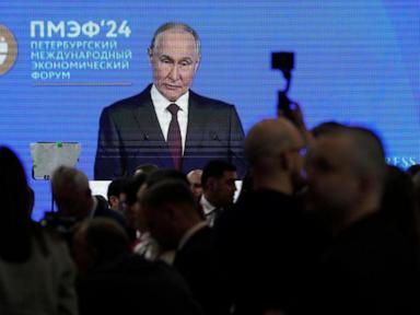 russia’s-economy-minister-says-the-country-is-on-the-brink-of-recession