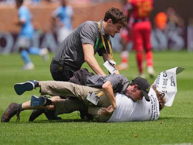 phil-foden-has-goal-and-assist-to-lead-manchester-city-past-wydad-2-0-in-club-world-cup