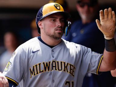 brewers-pound-17-hits-to-complete-3-game-sweep-of-twins-with-9-8-win