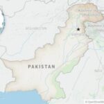 suicide-bombing-in-pakistan-kills-8-soldiers-and-wounds-25-people