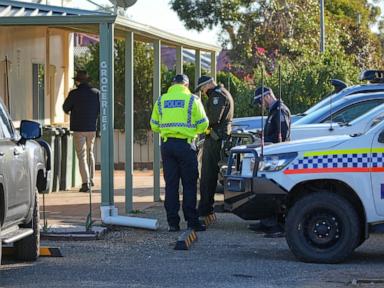 police-say-aircraft-are-best-chance-of-finding-tourist-lost-in-australian-outback
