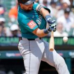 mariners-beat-mlb-leading-tigers-8-4,-sweeping-3-game-series-before-all-star-break