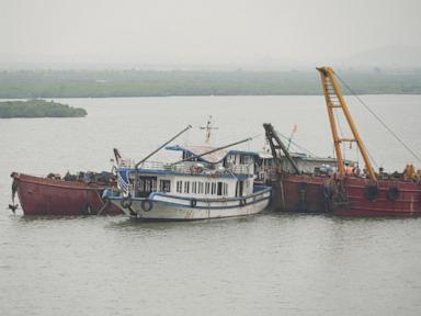 vietnam-tour-boat-survivor-describes-his-escape-from-capsized-vessel