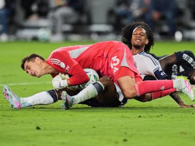 ian-pilcher’s-late-goal-helps-san-diego-remain-atop-western-conference,-tie-whitecaps-1-1