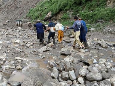 flash-floods-kill-3-tourists-and-leave-15-missing-in-northern-pakistan