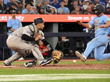bichette-homers-and-yankees-make-4-errors-in-8-4-loss-to-blue-jays