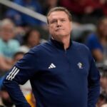 kansas-basketball-coach-bill-self-has-2-stents-inserted-to-treat-blocked-arteries