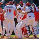 taylor-ward-hits-3-run-homer-in-9th-to-lift-the-angels-past-the-white-sox,-8-5