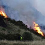 firefighters-battle-large-gorse-fire-at-scottish-tourist-attraction
