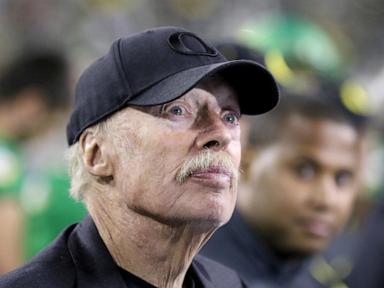 nike-co-founder-phil-knight-and-wife-pledge-record-$2b-to-oregon-cancer-center,-university-says