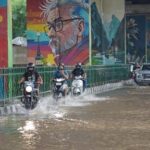 india-warns-pakistan-of-flood-threat-in-first-known-official-contact-for-months