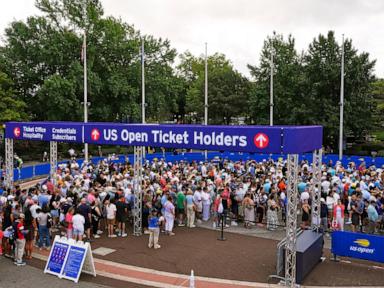 smells-of-weed-roars-of-airplanes-loud-crowds.-it’s-all-part-of-the-us-open’s-chaos