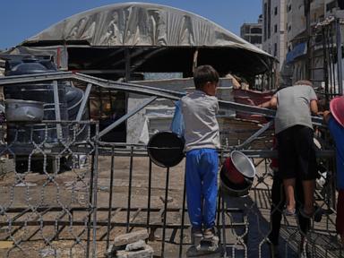 un-food-agency-chief-says-women-and-children-are-starving-in-gaza-and-pressed-netanyahu-on-aid