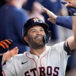 christian-walker-homers-twice-to-lead-astros-over-rockies-4-3